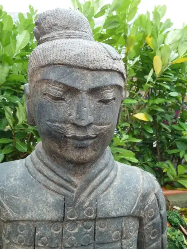 Product image of the product “Warrior kneeing, ca 200 cm, antique finish ”