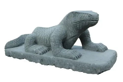 Product image of the product “Komodowaran, basanite, natural stone, in the sizes from 75cm to 150cm, natural finish. ”