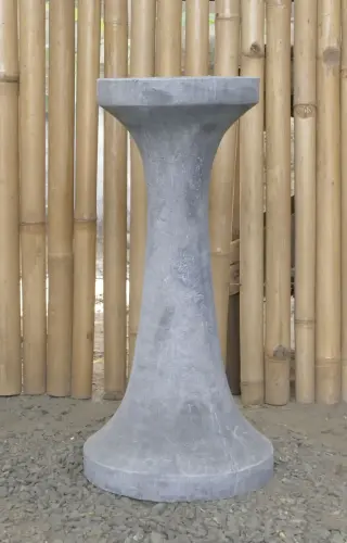 Product image of the product “Merapi - Stand, tapered, plain, Ø 25cm, 51cm H | cast stone ”