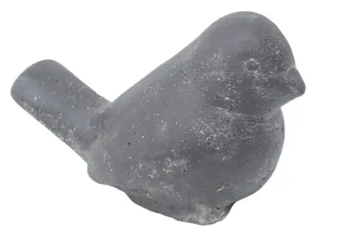 Product image of the product “Seated small bird. 18 x 9 x 12cm. Stone cast, handcrafted & coloured ”