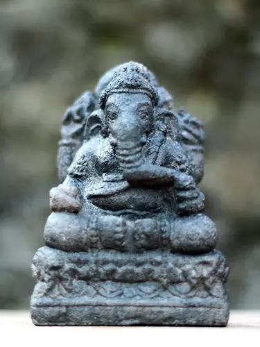 Product image of the product “Sitting Ganesha, 15 cm, andesite casting, antique finish ”