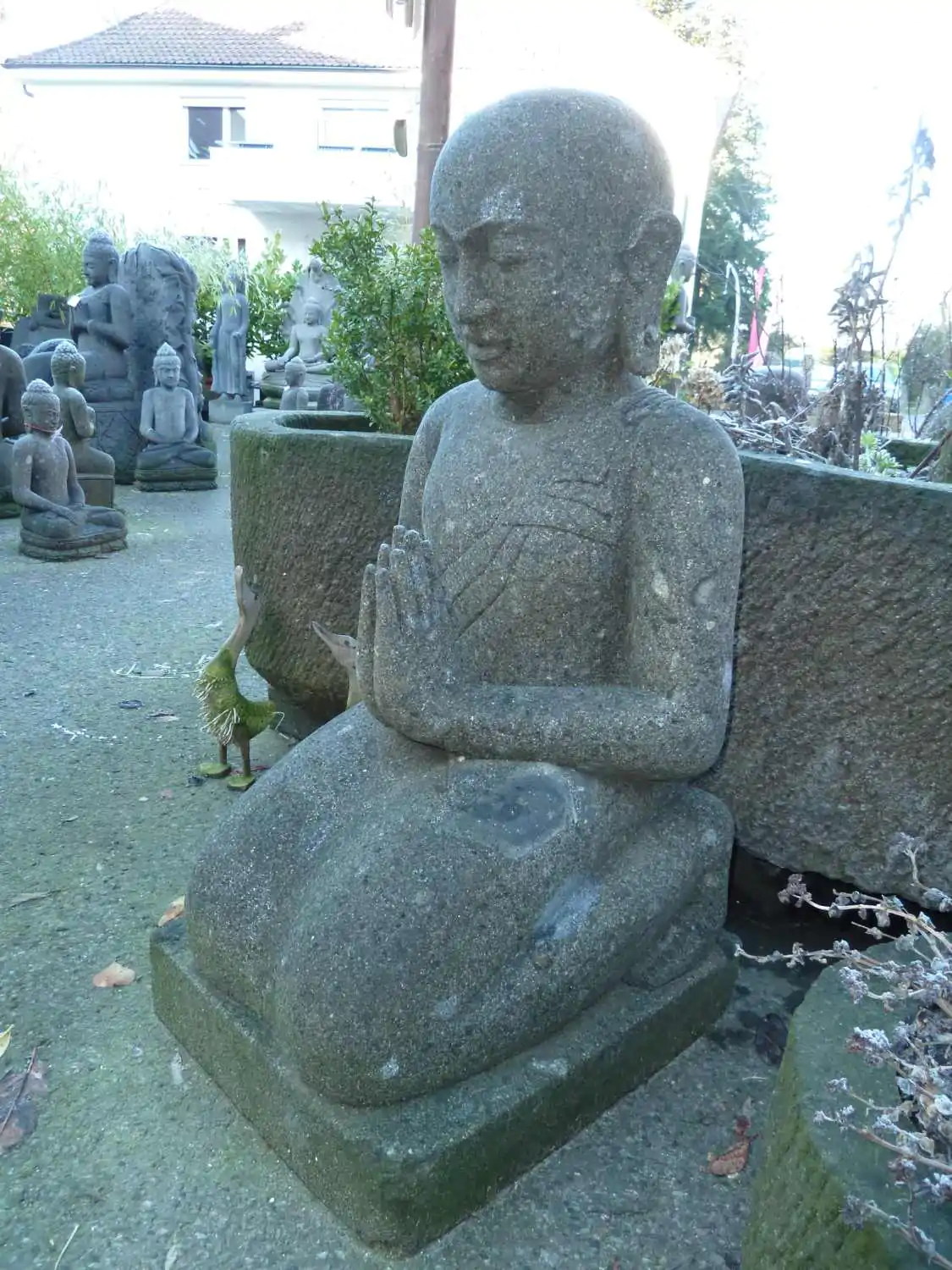  Product image 1 of the product “Kneeling monk with folded hands, ”