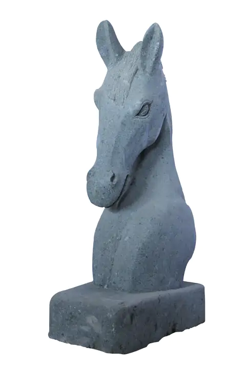  Product image 1 of the product “Horse bust model Chess, 120 cm H ”