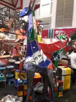  Product image 1 of the product “Giraffe, 280cm height, sculpture from upcyceled oil barrel. ”