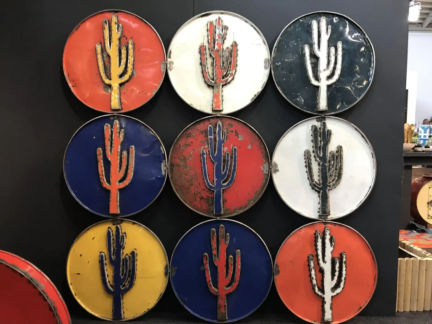  Product image 1 of the product “3 x 3 cacti on lid of barrel  - wall hanger, 175cm width x 175cm height, object from upcyceled oil barrel. ”