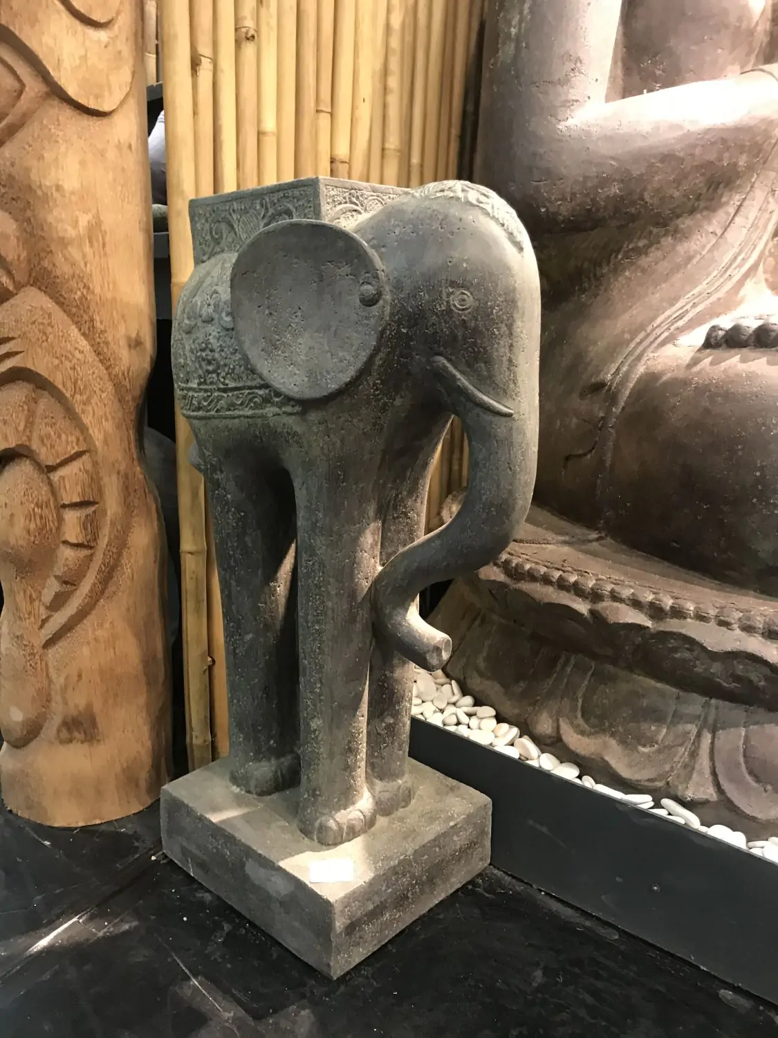  Product image 1 of the product “Elephant sculpture with saddle as stand, 9?cm height ”