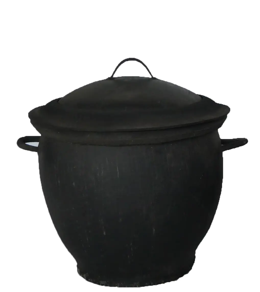  Product image 1 of the product “Bucket with 2 handle and cap (2 parts).  Made from recycled tyres. Dia. 52cm Height 53cm. ”