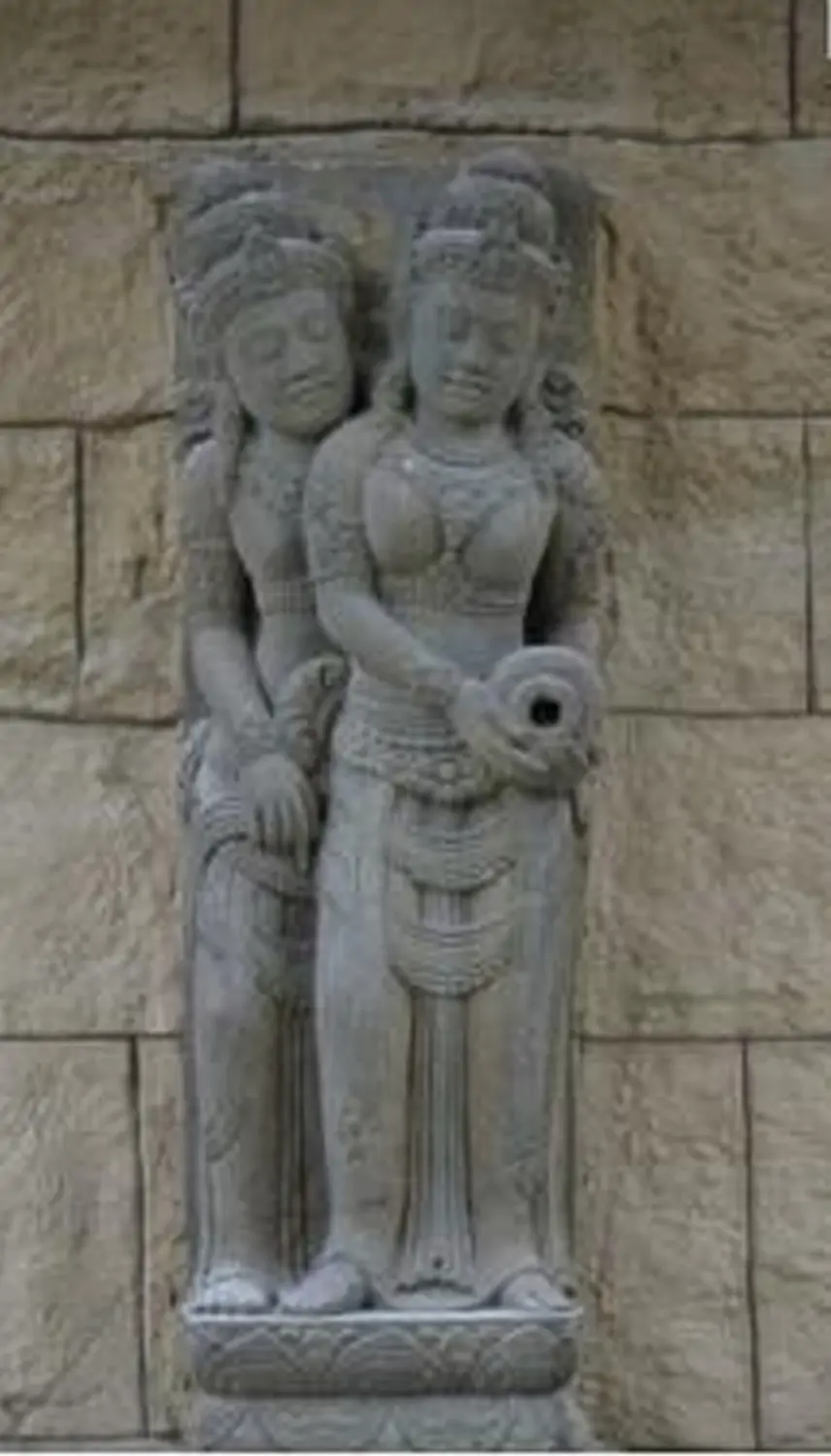  Product image 2 of the product “Relief with 2 standing figures,ca 150 cm h ”