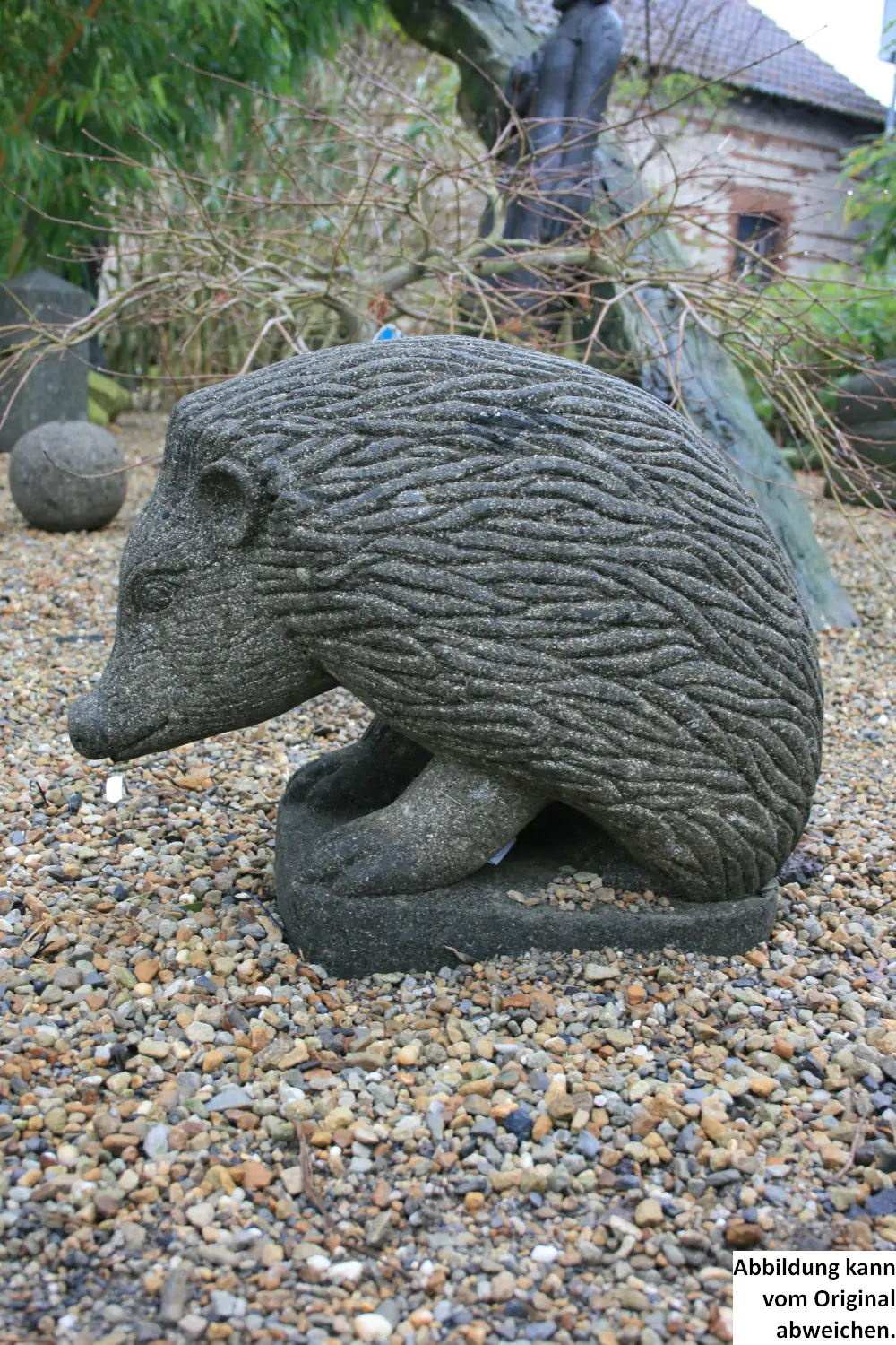  Product image 2 of the product “Hedgehog, 50cm height, natural stone (basanite) ”