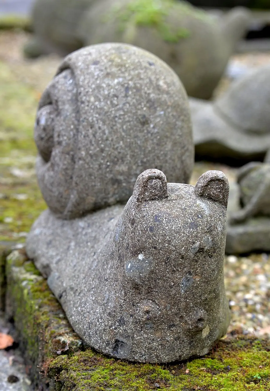  Product image 2 of the product “Snail sculpture made of natural stone ”