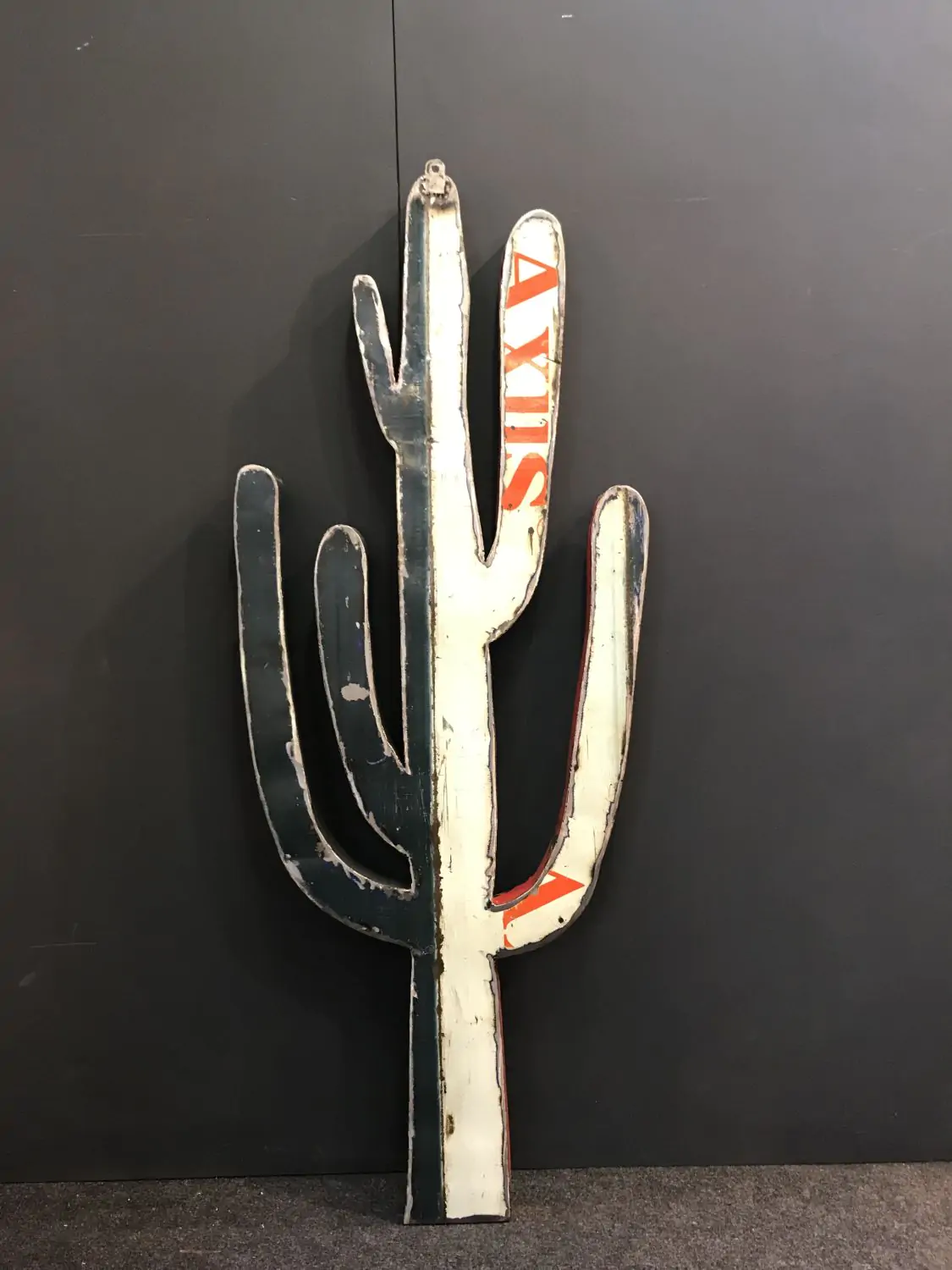  Product image 2 of the product “Cacti itself - wall hanger, 60 width x 150cm height, object from upcyceled oil barrel. ”