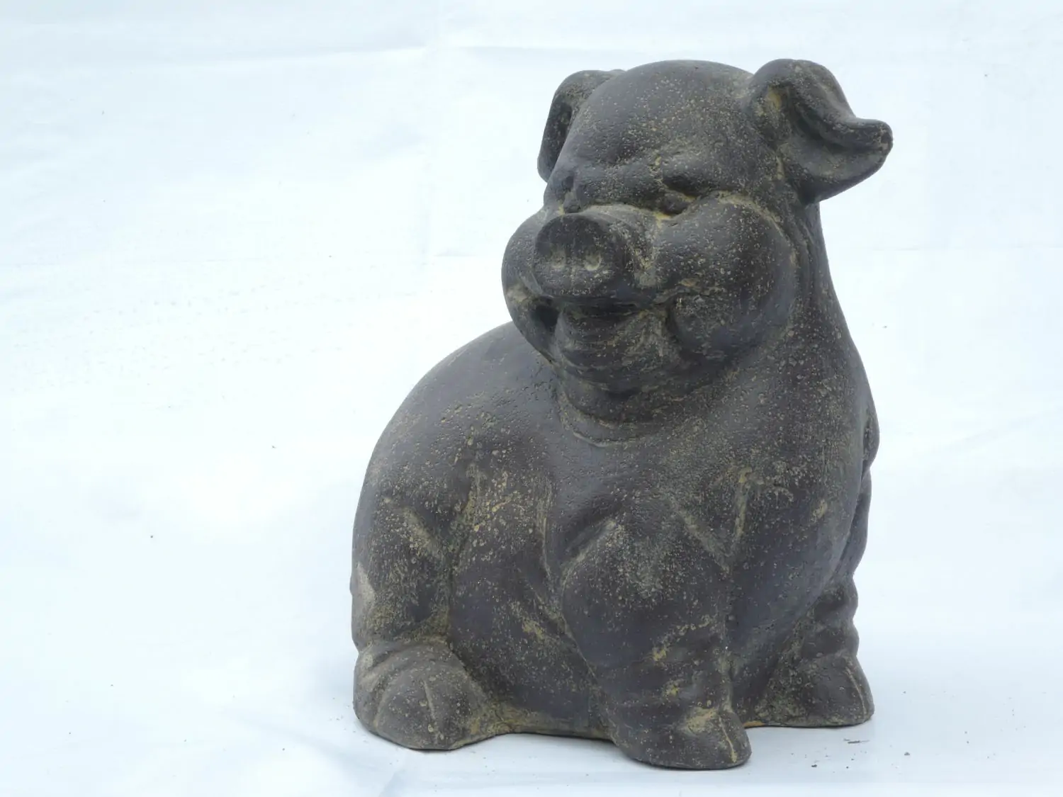  Product image 2 of the product “Funny pig, 35cm height ”