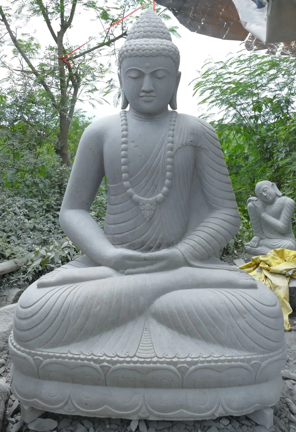  Product image 2 of the product “Seated Buddha made of Riverstone in Dhyana Position - gesture of meditation, H. 190 CM ”