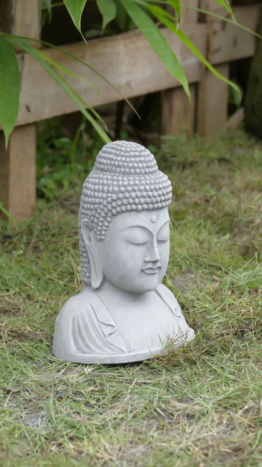  Product image 3 of the product “Arjun - Plaque Buddha Head, 21.5cm Height | cast stone ”