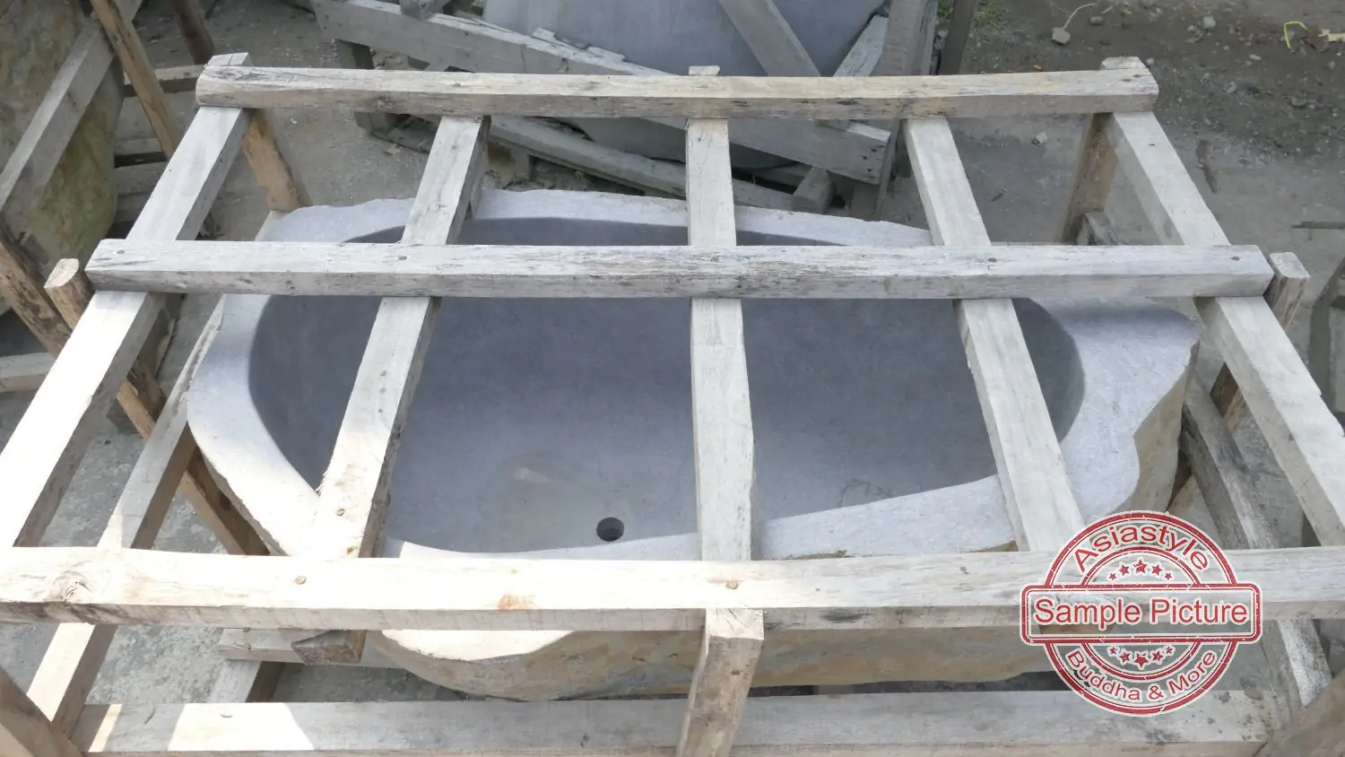  Product image 3 of the product “Riverstone basin, natural surface, polished inside. Dia approx 101-110. Height 41-50 ”