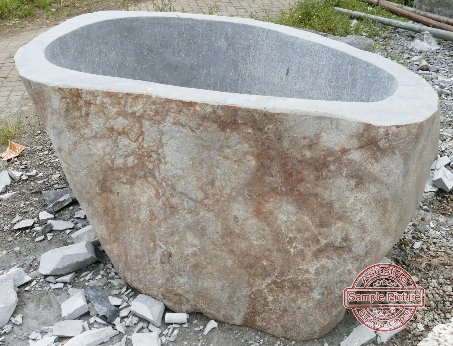  Product image 3 of the product “Riverstone basin, natural surface, polished inside. Dia approx 131-140cm Height 71-80cm ”