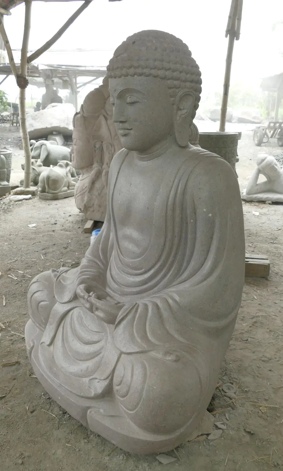  Product image 4 of the product “Seated Japanese Buddha made of Riverstone in Dhyana position - gesture of meditation, H. 150cm ”