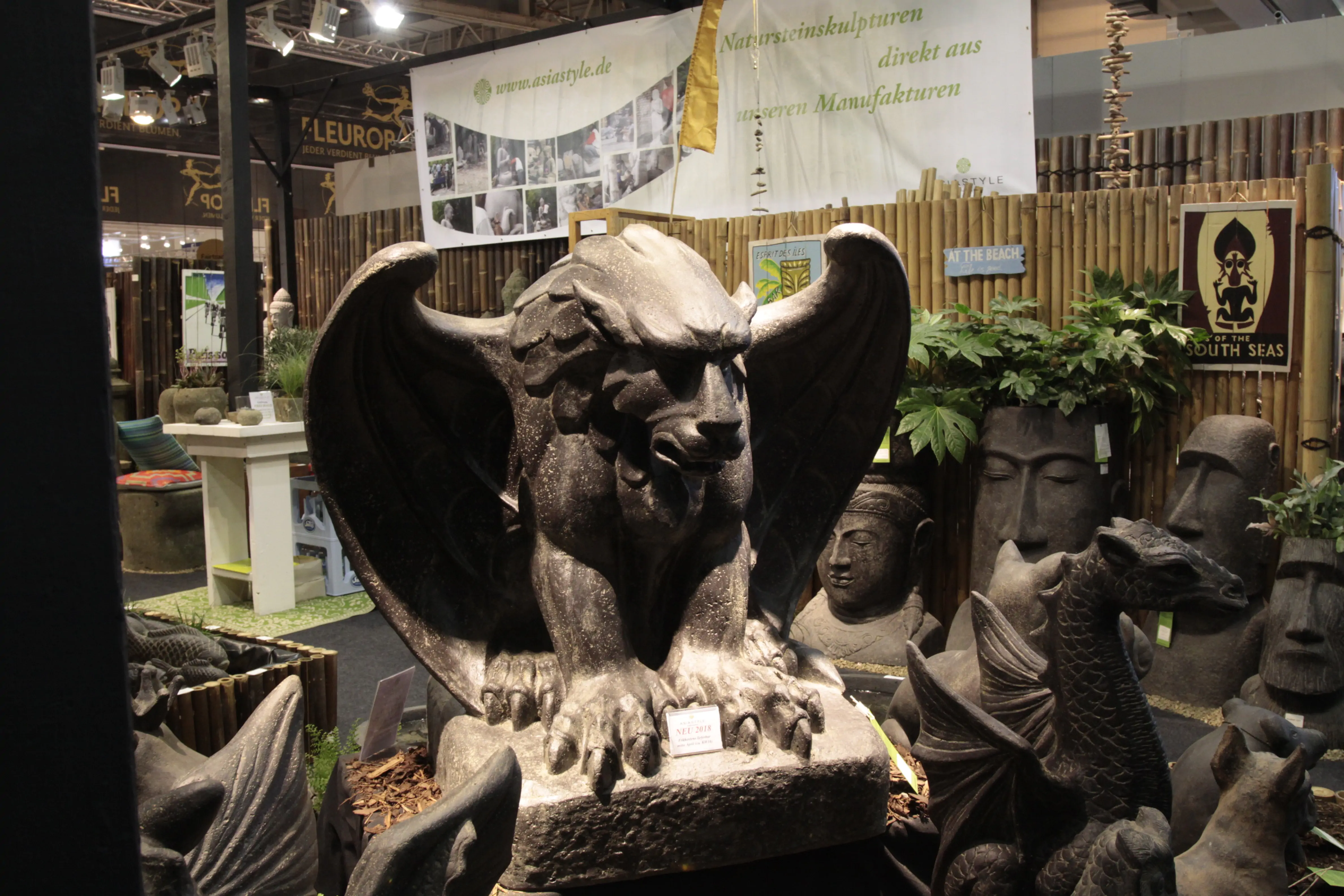  Product image 5 of the product “Gothic Sculpture, seated on base. 76 x 60 x 98cm. Stone cast, handcrafted & coloured ”