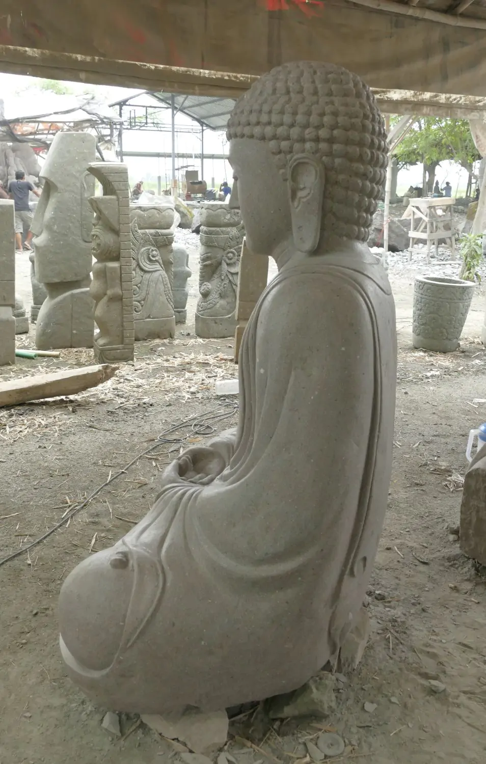  Product image 5 of the product “Seated Japanese Buddha made of Riverstone in Dhyana position - gesture of meditation, H. 150cm ”