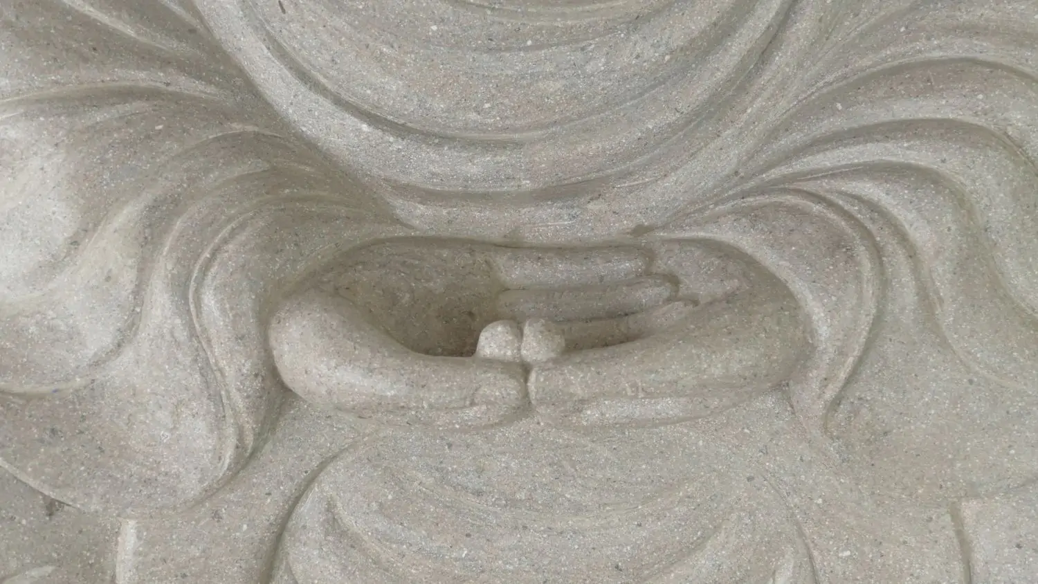  Product image 9 of the product “Seated Japanese Buddha made of Riverstone in Dhyana position - gesture of meditation, H. 150cm ”